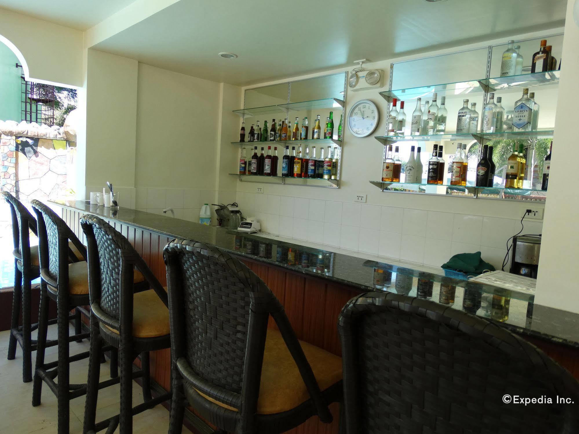 Lost Horizon Dive Resort Annex Panglao Exterior foto
